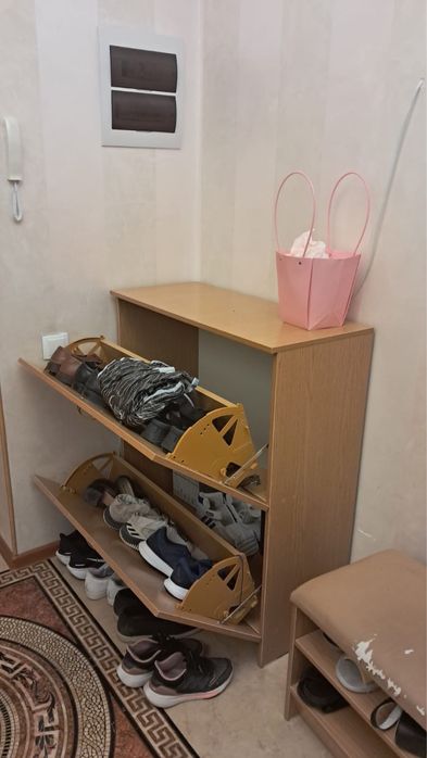 Продам шкаф для обуви