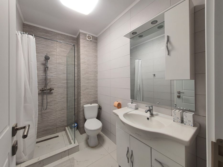 Mamaia - Apartament de inchiriat! Vedere frontală la mare! Prima linie!