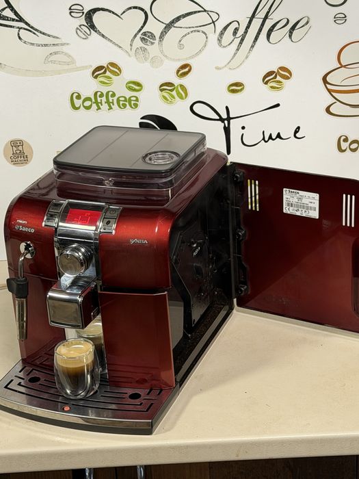 Кафемашина кафе автомат Saeco Syntia с гаранция