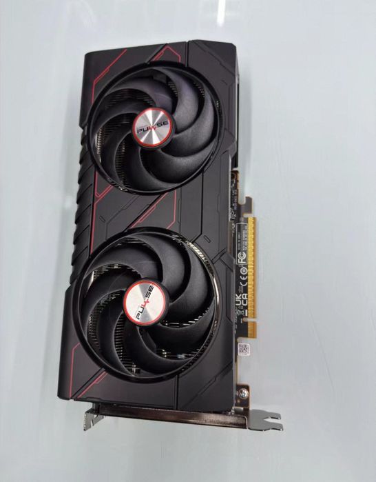 Sapphire RX 9060 XT 8gb Pulse OC