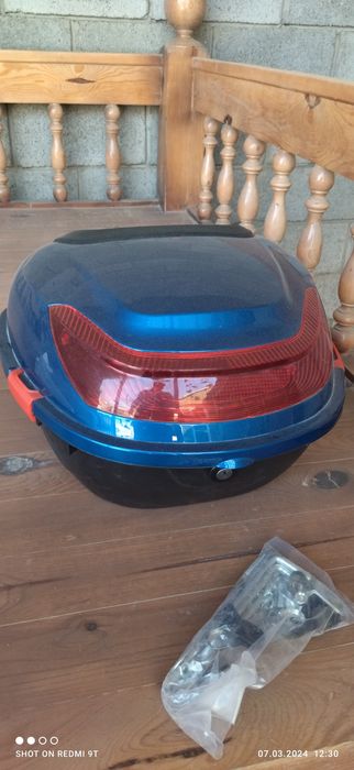 Продаётся кофр "багажник"