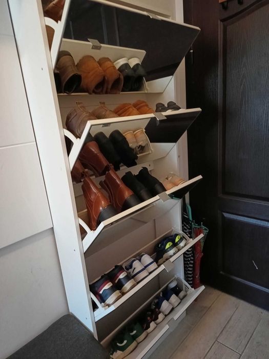 Бял Шкаф за Обувки с 5 отделения и Огледала