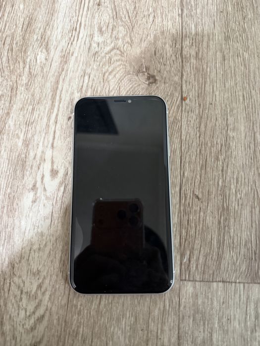 Айфон xr 128 gb буу.