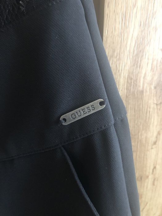 Елегантен Гащеризон Guess