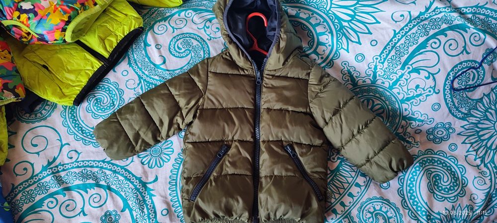 Продам куртки осень-весна