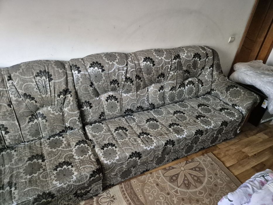 Продам мягкий диван уголок