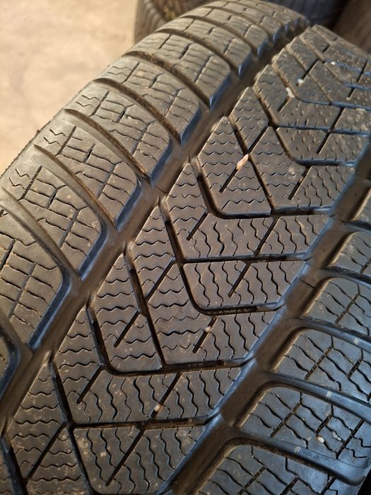 4 Anvelopele de iarnă m+s 245 50 r19 Pirelli