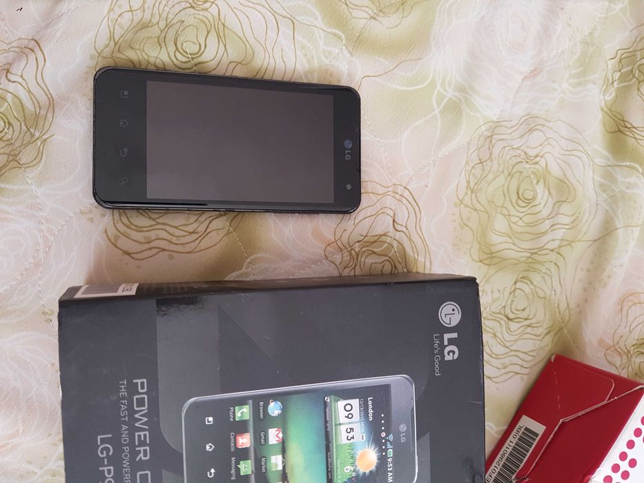 Продавам ретро телефони