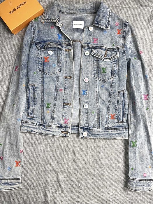 Яке louis vuitton LV