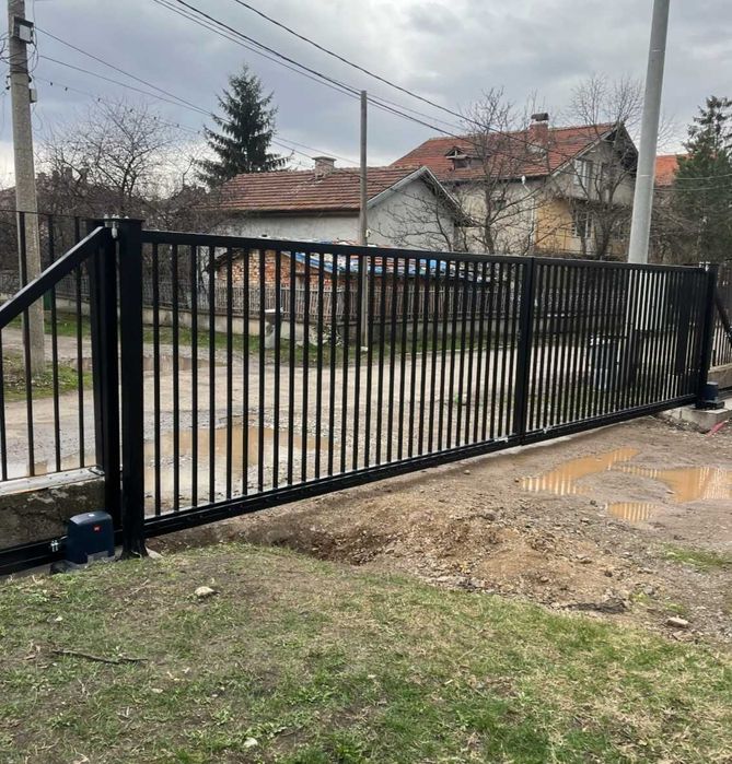 Плъзгащи-конзолни портали