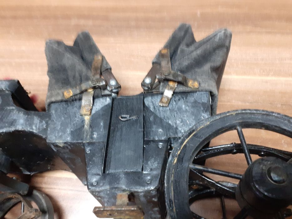 Кукла  порцеланова Макет на каляска  Landau