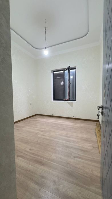 Uy sotiladi 4xona 1.6sotix