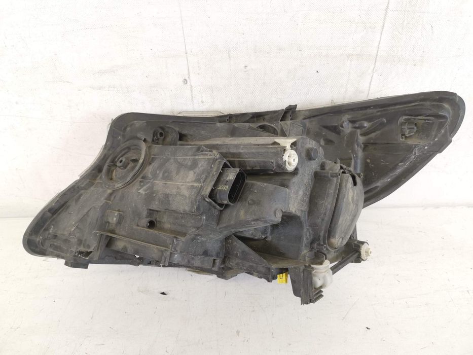 Фар Дясно Пълен Лед Мерцедес-Бенц В-Клас W447 [ - ] Оригинален Повреде