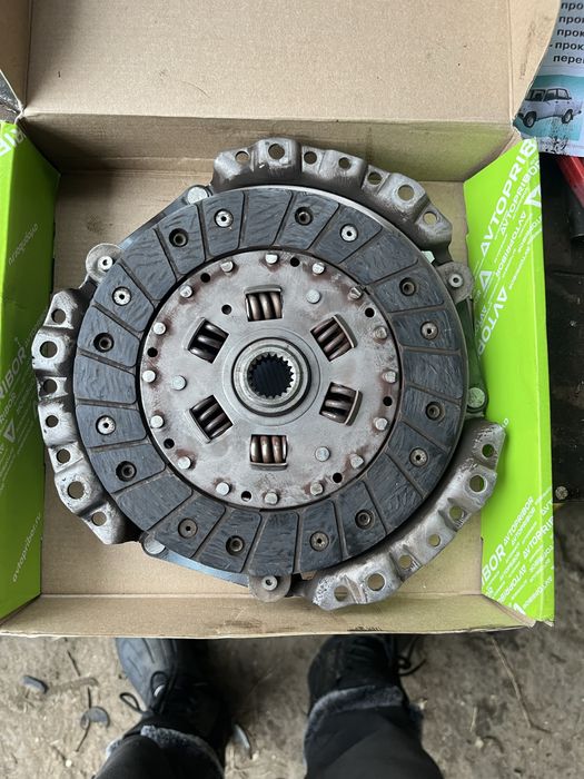 Продам запчасти на ваз 2107