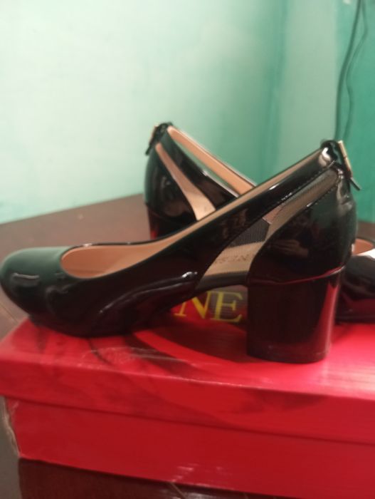 Туфли лакированные