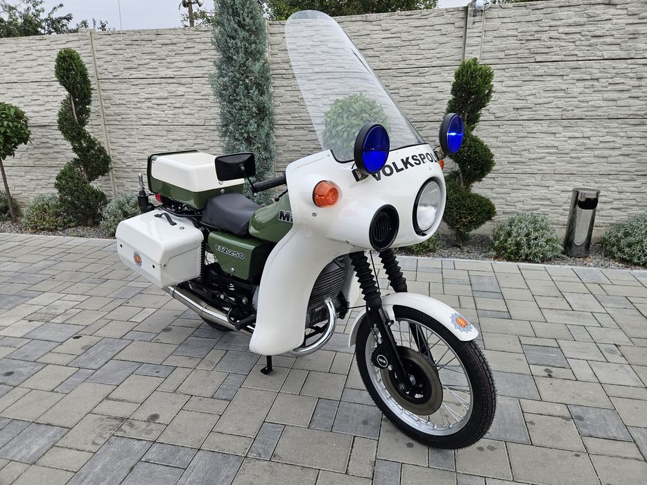 Motocicleta de colectie- epoca de politia germana Mz etz 250