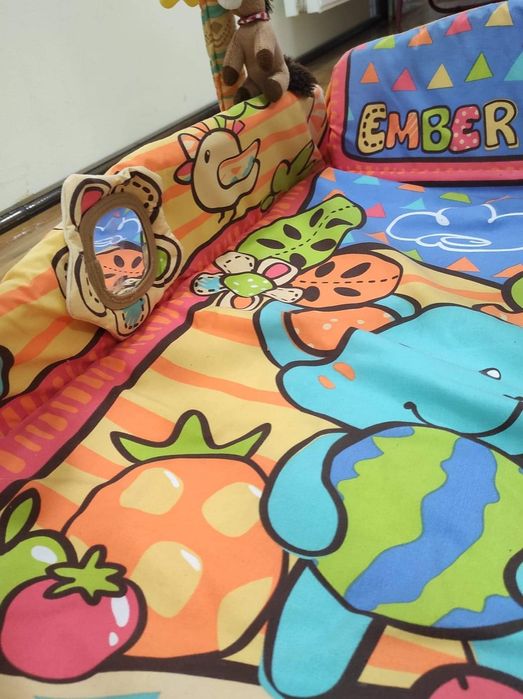 Covor de joaca pentru bebe