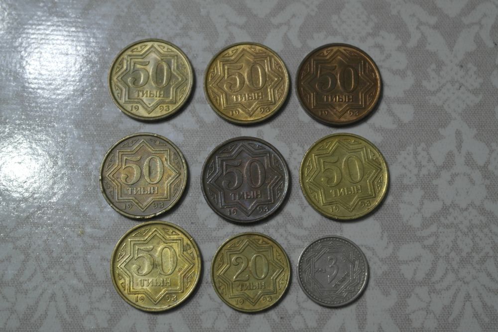 Коллекционные монеты тенге