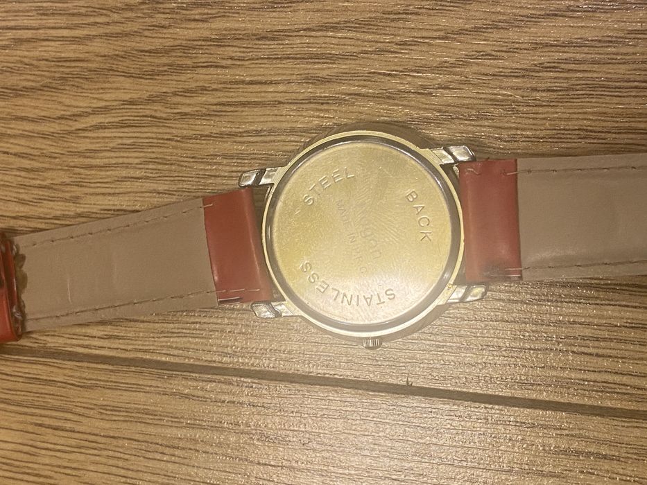 Уникален дамски часовник Hello Kitty и гривничка Hello Kitty