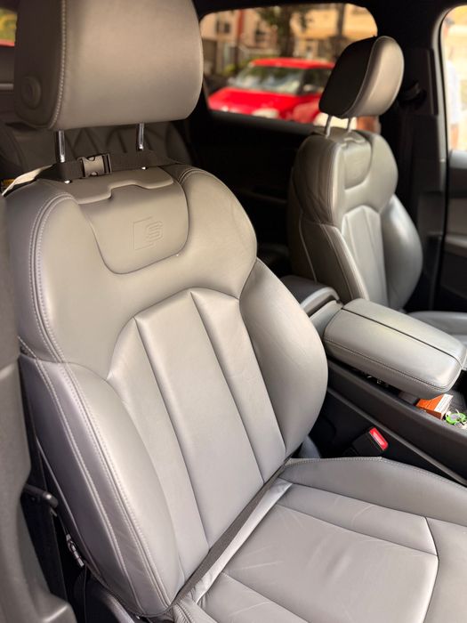 Audi Q7 2016 година