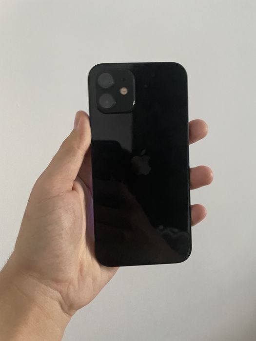 Продается IPHONE 12