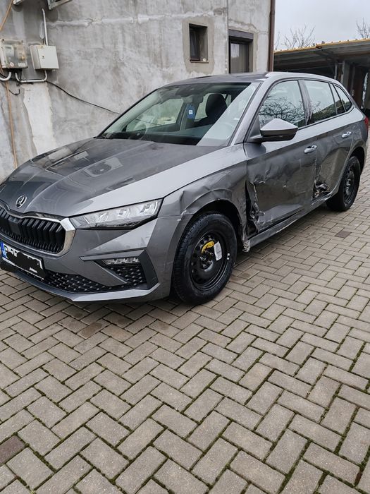 Skoda Scala 2025 Automată 14500 Km Avariat usor