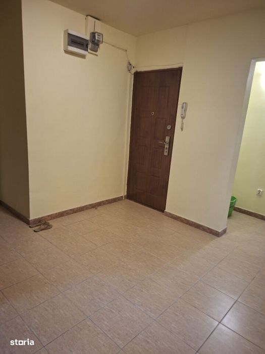 Apartament 4 camere Militari Gorjului etaj 3/8