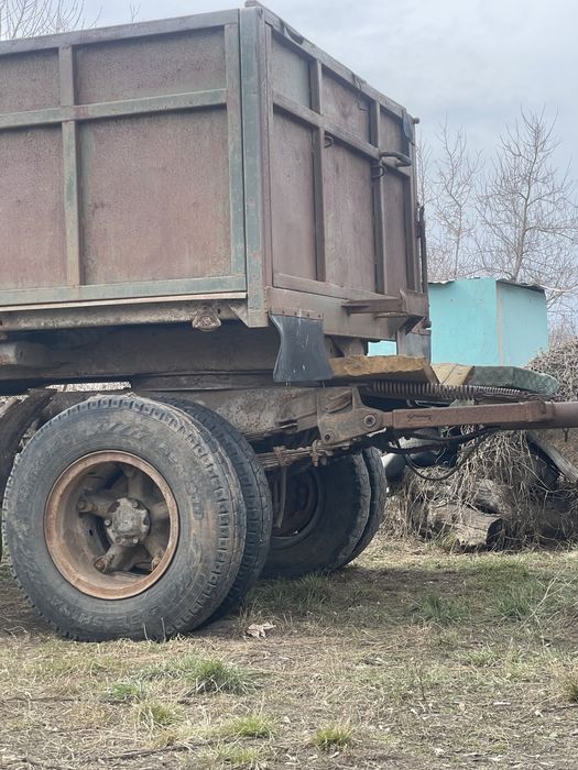 Прицеп бортовой зерновоз
