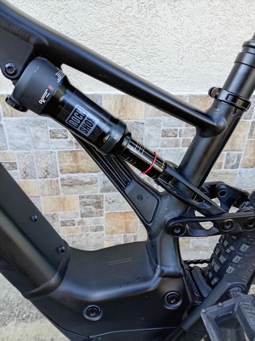 Bicicleta Electrică Specialized Full Suspensie