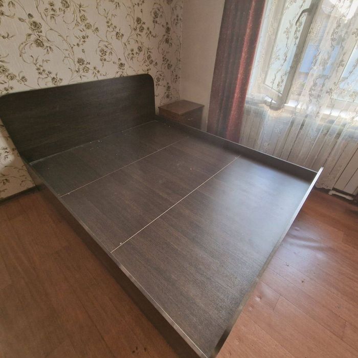 Кровать двуспальная