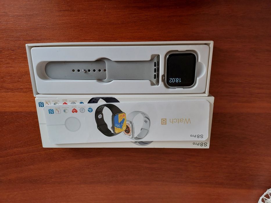 Продам Watch8 новые