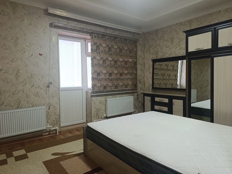 Фарғона шаҳар ҳокимлиги ёнида хонадон ижарага берилади