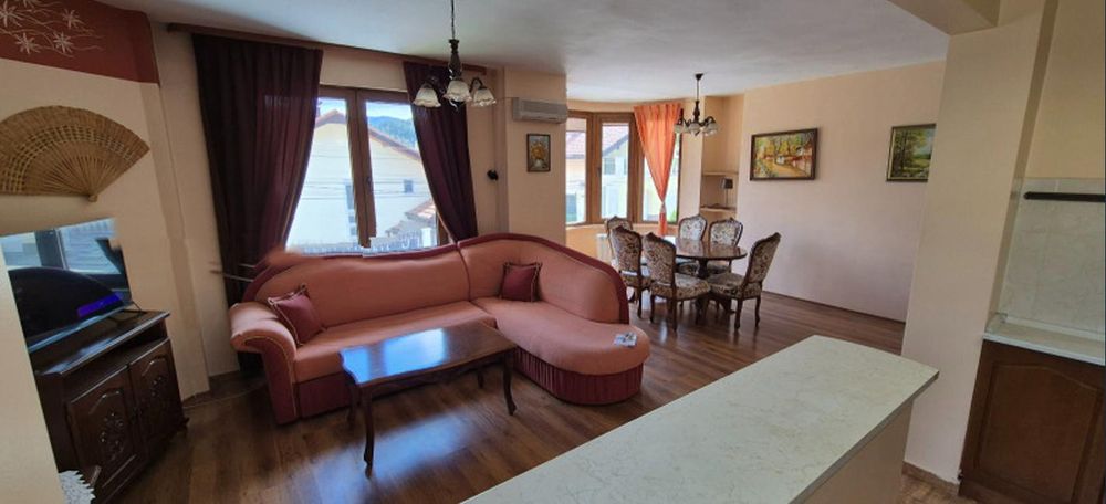 Двустаен апартамент с Паркомясто  в ж.к. Банкя.