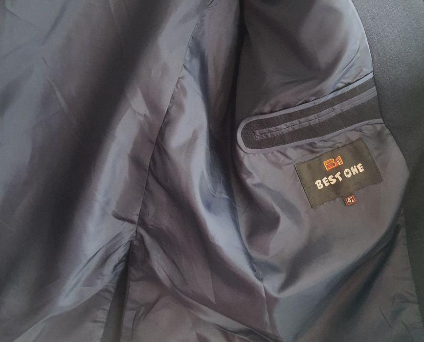 Продам пиджаки в отличном состоянии