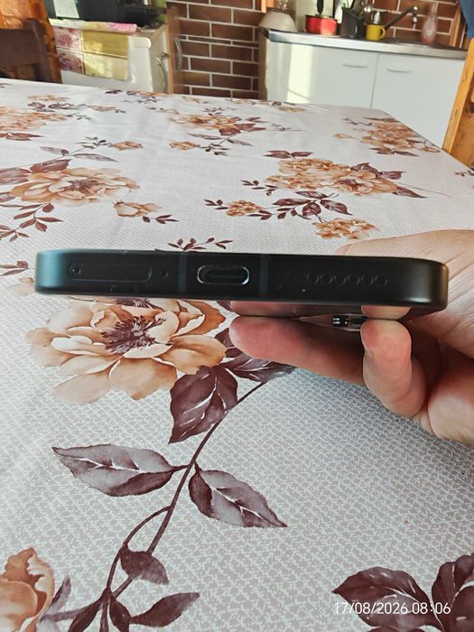 Vând Poco F7 512/12 Gb