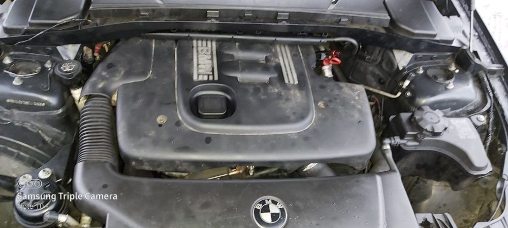 Dezmembrez Bmw Seria 1 E87 2.0 D 90 KW an 2004 cod motor 20 4D 4