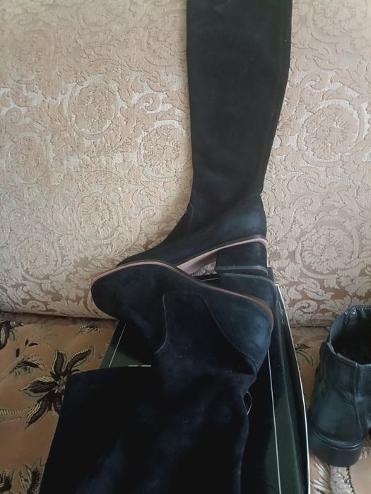 Продажа срочно обувь