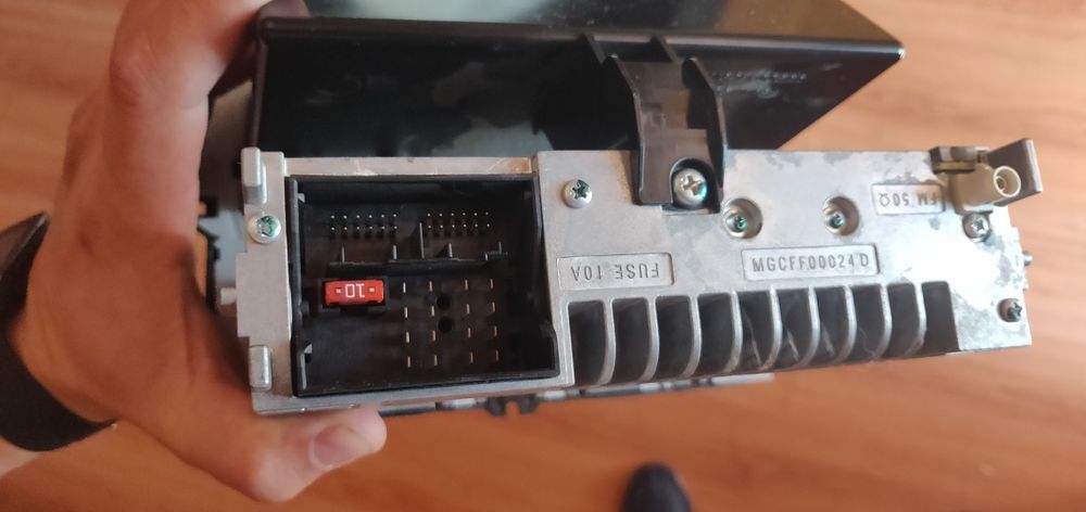 MP3 player original ww polo 2010 marca panasonic, antifurt opel