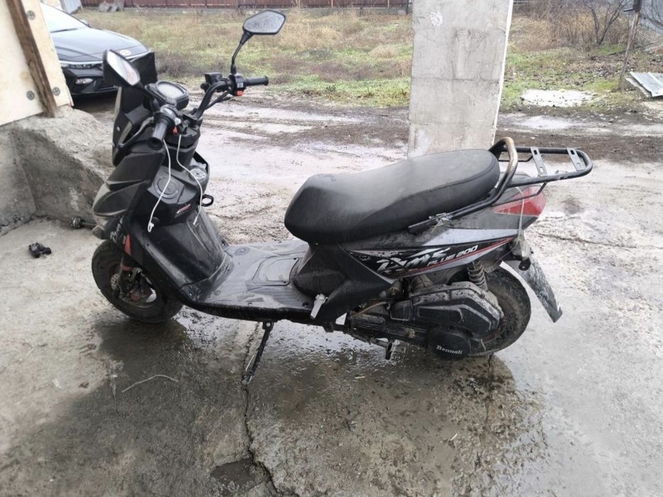 Benneli самурай мопед