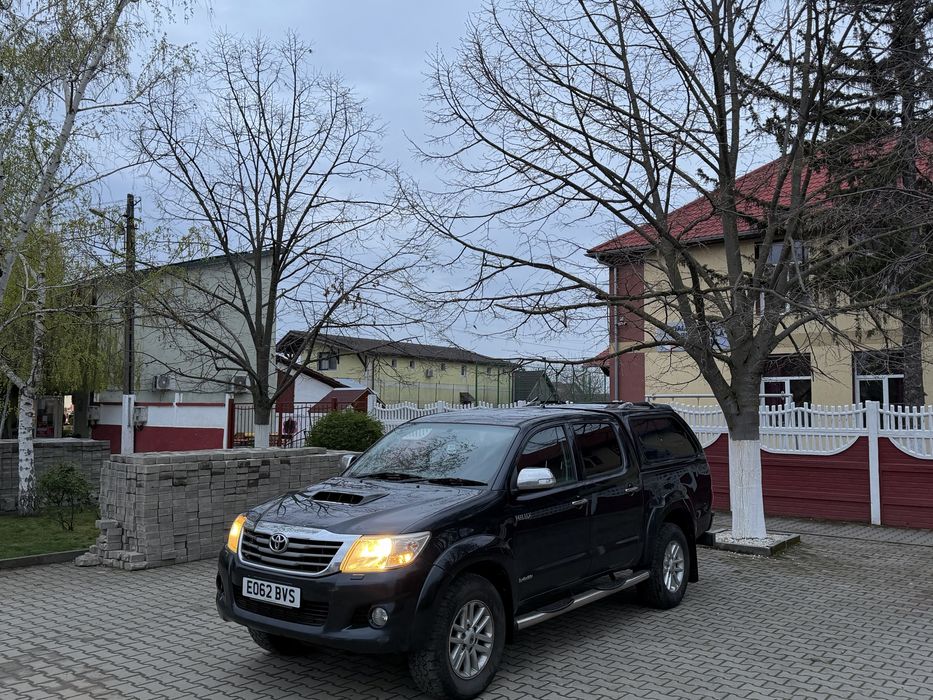 Toyota hilux 3.0 diesel Invincible 2013 euro 5 volan dreapta