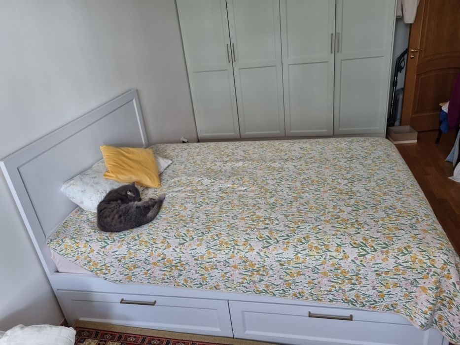 Продаётся кровать 2х местная