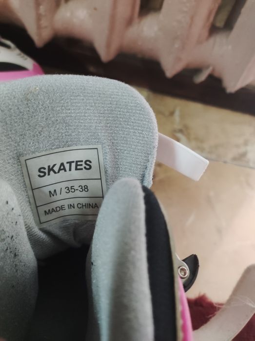 Продам роликовые коньки