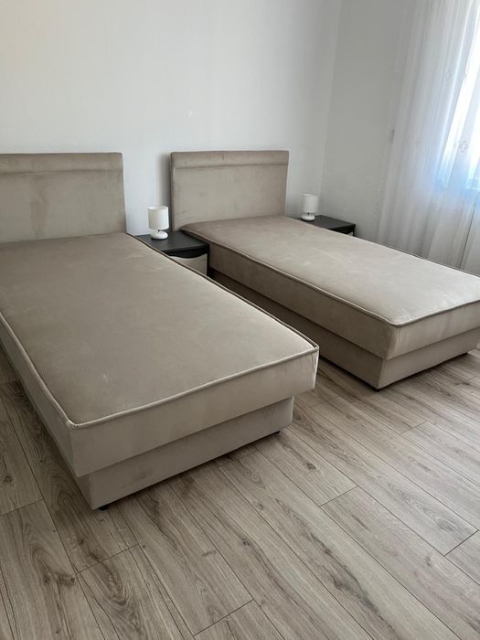 Pat de vanzare 1 x bucata 1500 de lei cu lada si cu cadru metalic din lemn tapitat