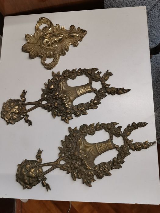 Статуэтки, глобус бар