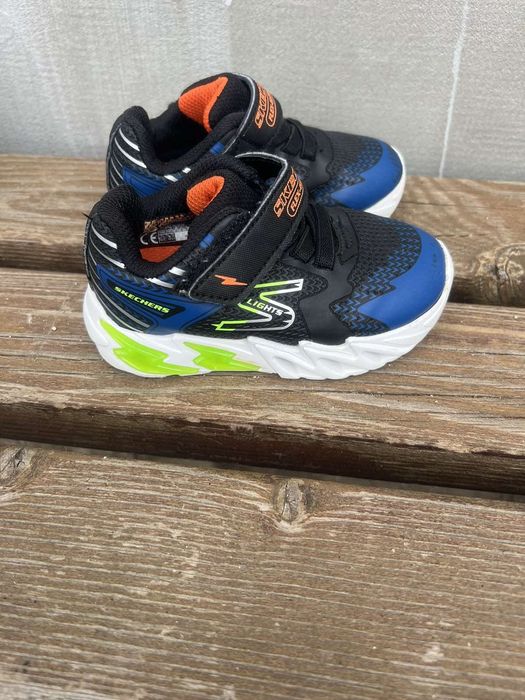 Детски светещи маратонки