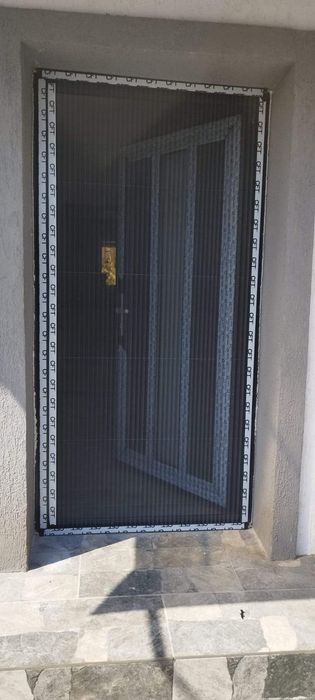 Termopane ferestre și uși Rulouri Exterioare