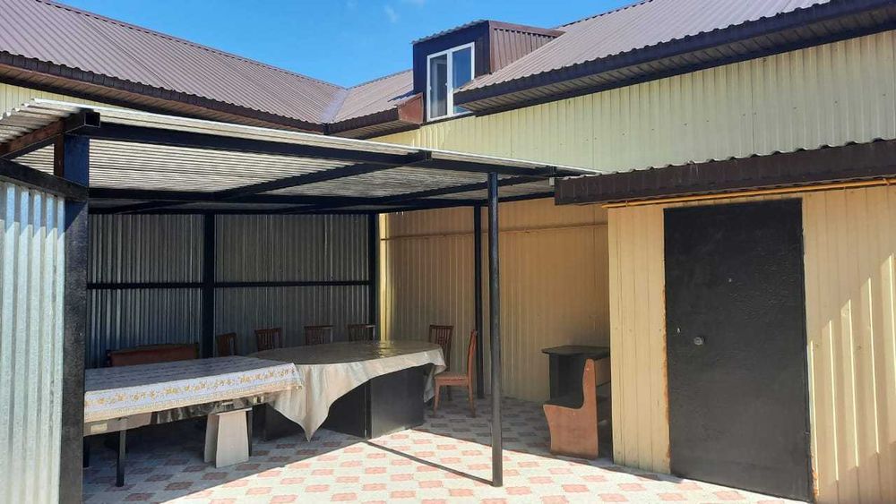 2-х этажный домик недалеко от центра