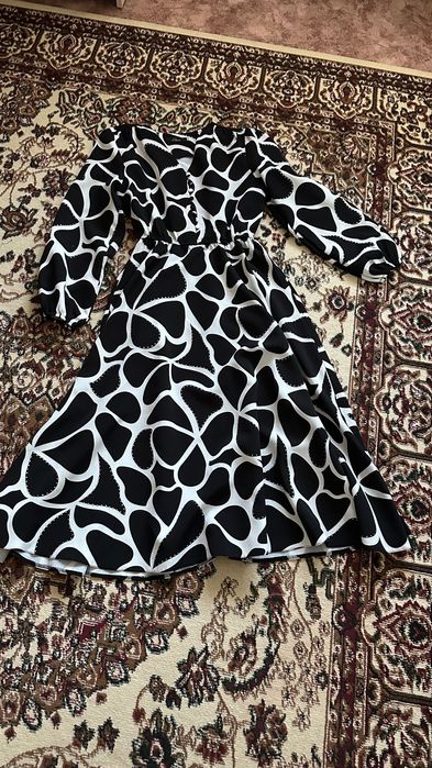 Продам платья б/у в хорошем состоянии