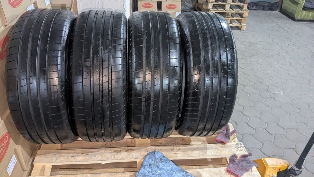 Goodyear  asymmetric  245/45 R20
