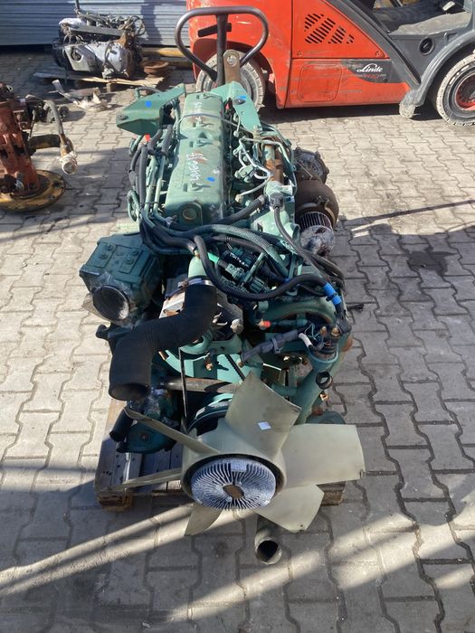 Motor volvo D6B cu toate anexele